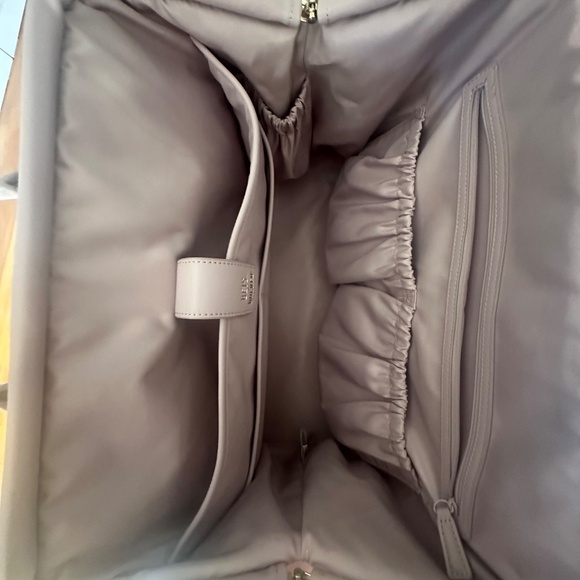 Beis x Wicked Pink Weekender - Picture 3 of 4